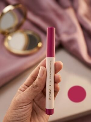 STRIKING MEGENTA 23 LIPSTICK MARS
