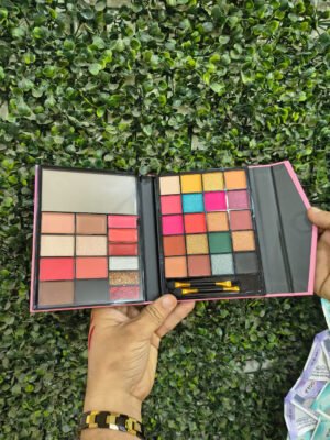 Mary Jo K Beauty & Fashion Makeup Palette